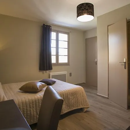 Hotell Du Col D'osquich