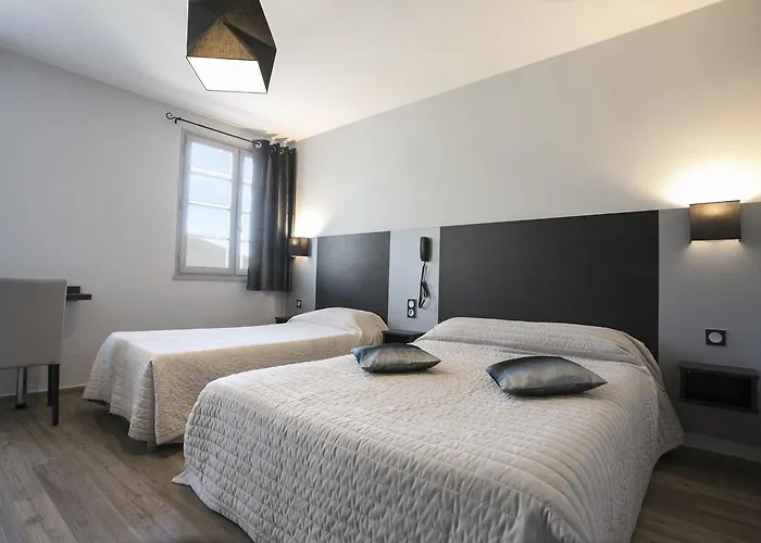 Hotel Logis Du Col D'osquich 2*